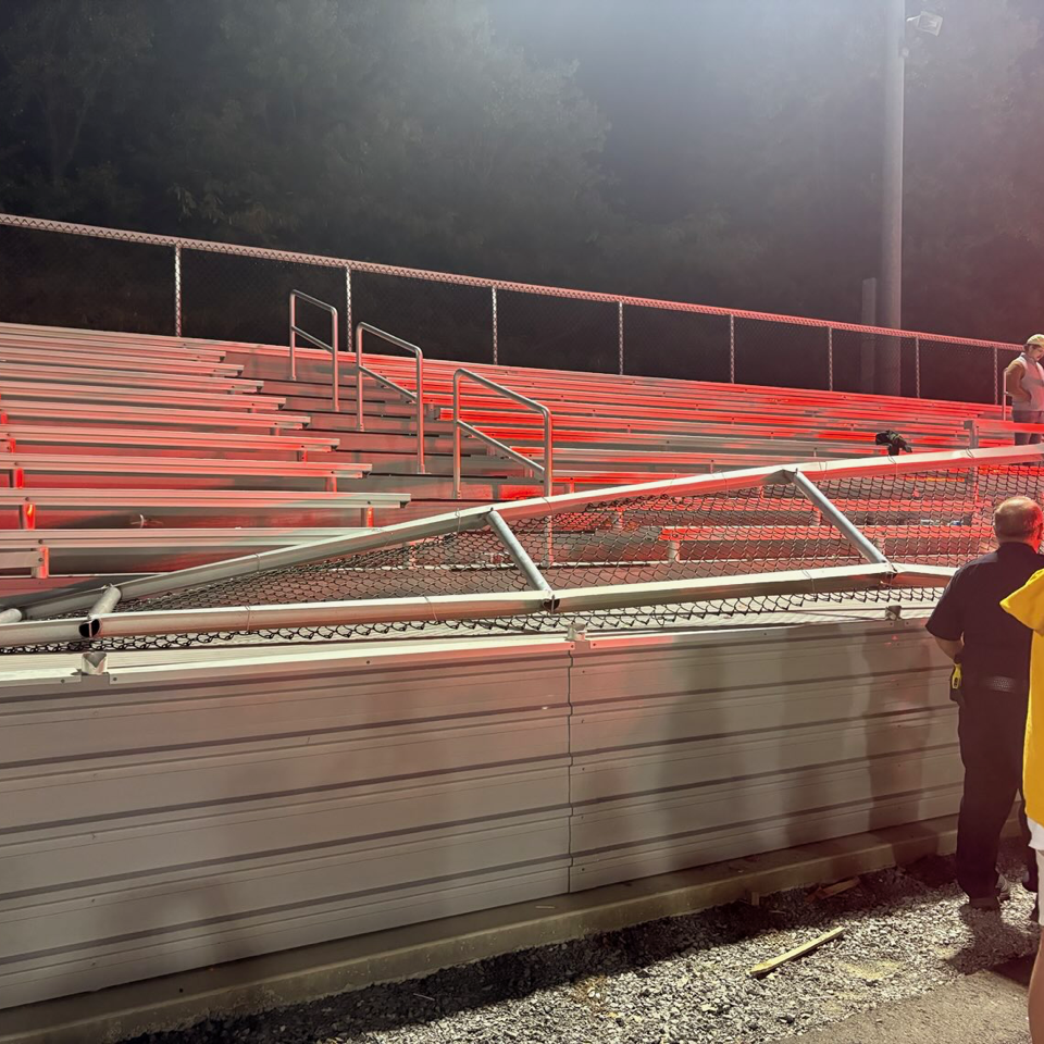 Waggener railing collapse.png